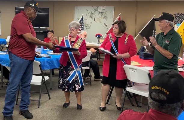 Honorary Partner ceremony for AR VVA Chapter 808 by the Gilbert Marshall Chapter NSDAR.